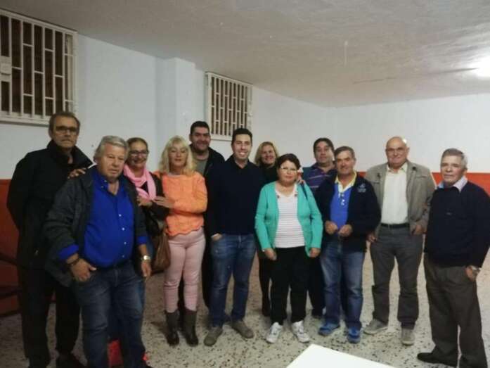 Imagen del encuentro de los socialistas de Telde este martes en Montaña Las Palmas (Foto TA)